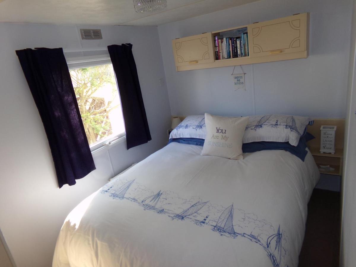 Happydaze Caravan Bacton  ภายนอก รูปภาพ